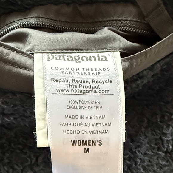Patagonia Charcoal Hooded Vest - Picture 5 of 5